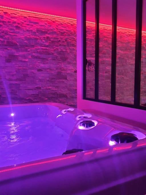 Superbe appartement avec jacuzzi et extérieur Perpiñán Exterior foto