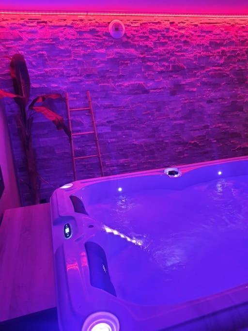 Superbe appartement avec jacuzzi et extérieur Perpiñán Exterior foto