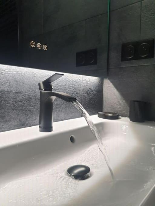 Superbe appartement avec jacuzzi et extérieur Perpiñán Exterior foto